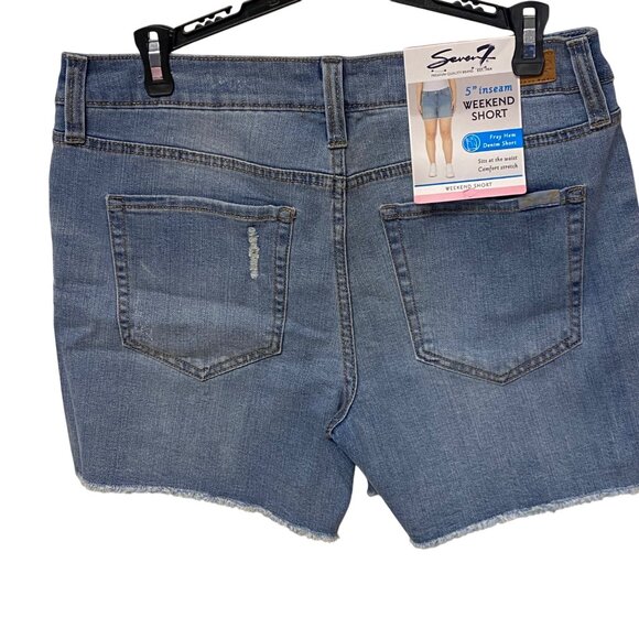 Seven7 Womens 5" Inseam Denim Shorts Fray Hem Comfort Stretch Size 8 NWT - Picture 3 of 8